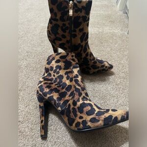 IDIFU Leopard animal Print Ankle Boots.Size 7.5